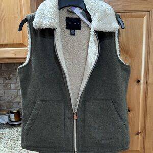 Sanctuary Olive Green Sherpa-Lined Zip Vest